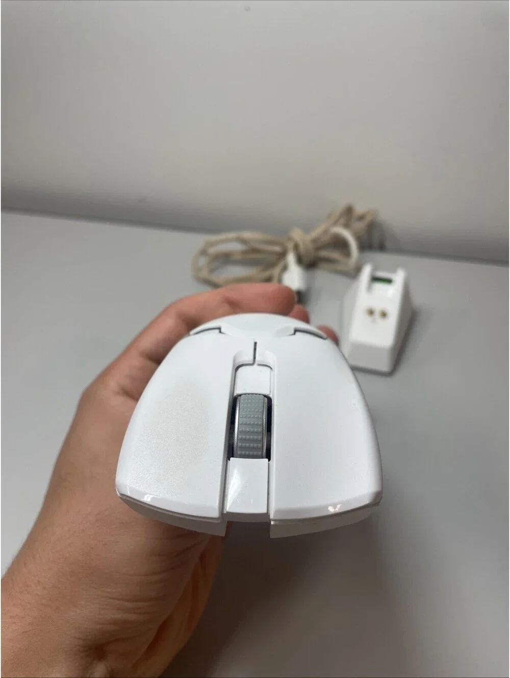 Razer Viper Ultimate - Wireless Gaming Mouse w/Dock - Mercury - Great Condition